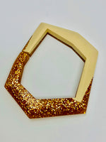 Load image into Gallery viewer, Neo Bangle Link, Beige and Gold gitter
