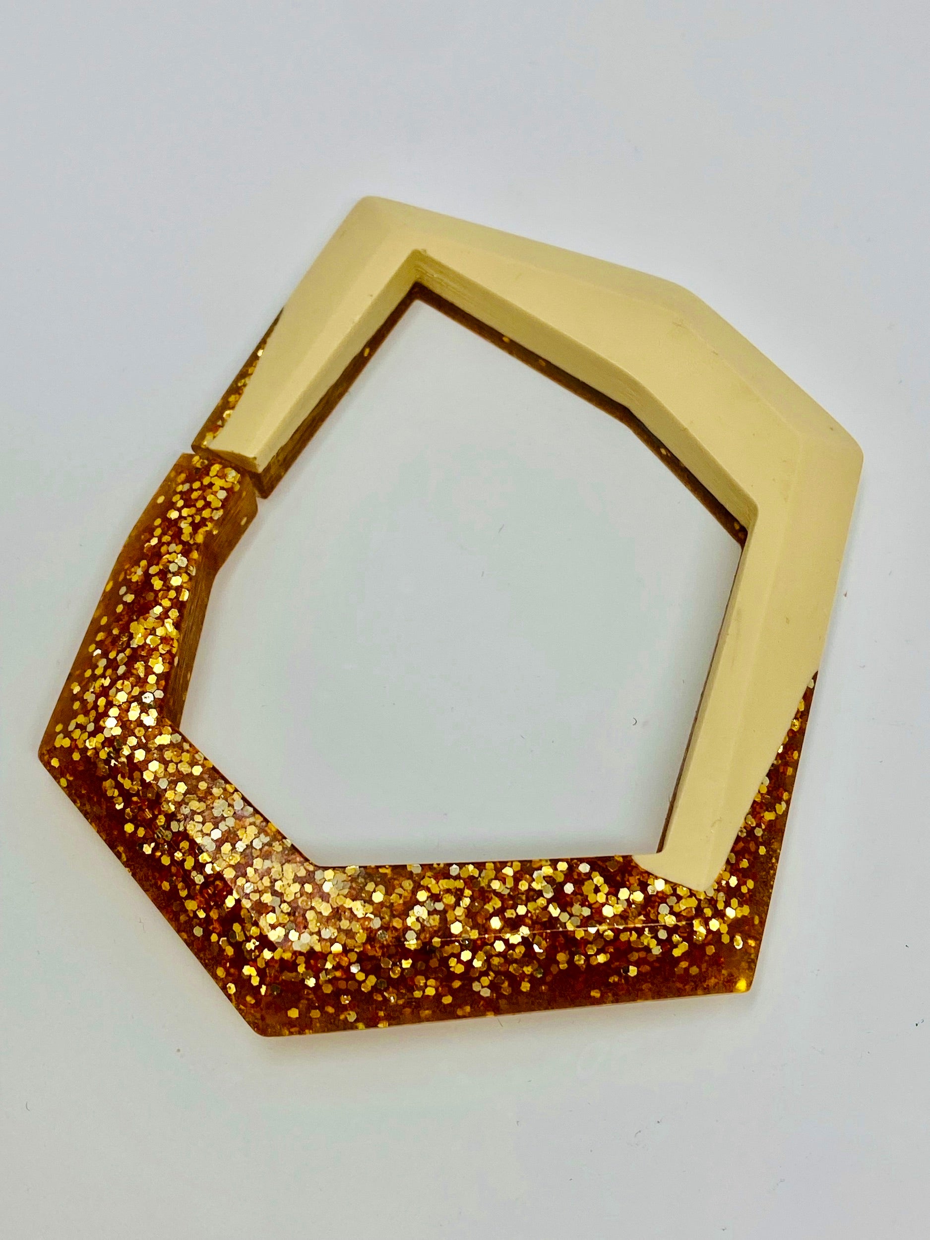 Neo Bangle Link in Beige with Gold glitter
