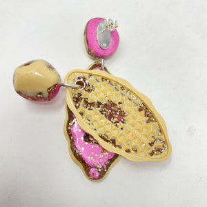 Cateye earrings, beige, pink and silver glitter